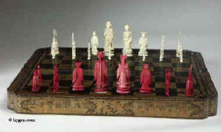 19th c. Chinese Export Lacquer with ivory Chess, Drafts, and Backgammon pieces / gb101 Enlarge Picture